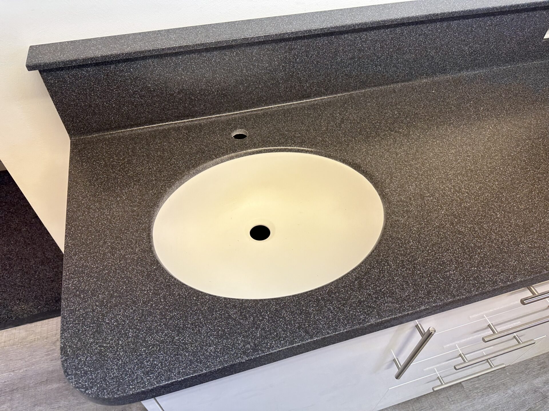 Staron Sanded Onyx Worktops
